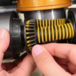 Замена ремня и щетки в пылесосе Dyson: как вернуть технике нормальную тягу без лишней суеты